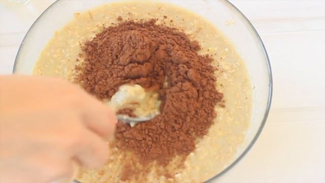 Как приготовить шоколадные кексы без муки и сахара? смотреть онлайн