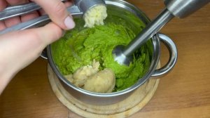 Хумус із зеленого горошку