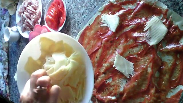 Пицца из тонкого лаваша.Простой рецепт пиццы смотреть онлайн