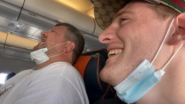 Летим в самолёте аэрофлота