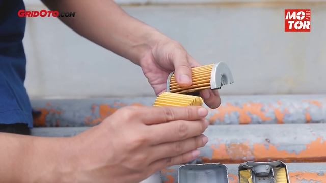 Aman Enggak Pakai Filter Oli Mobil di Motor? | GridOto Tips смотреть онлайн