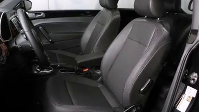 2013 Volkswagen Beetle 2.5L Fender Edition смотреть онлайн