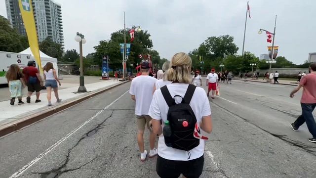 Отмечаем день Канады?? смотреть онлайн