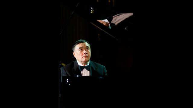 Нурлан Измаилов Рахманинов, Прелюдия № 6 смотреть онлайн