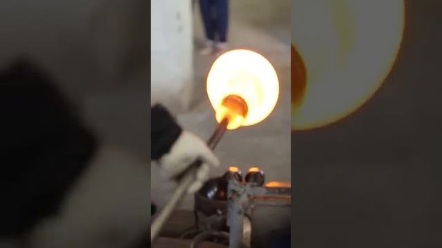 В чём разница между хрусталём и стеклом? смотреть онлайн