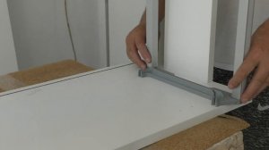 Кухня белая Установка сушки для посуды Rejs