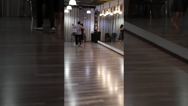 Максим и Наталья. Квикстеп. 11.10.22. ТСК Натали. Тверь. Quickstep. Dance practice. Russia. Tver.