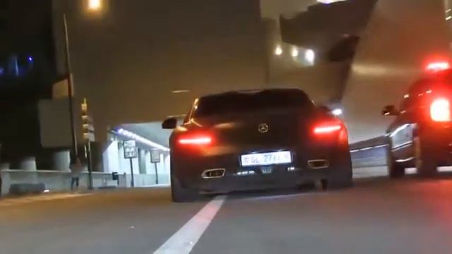 MDS Matte Black Mercedes SLS AMG GOLD RIMS & EMBLEMS смотреть онлайн