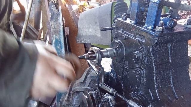Черговий ремонт мотора R190 на саморобному тракторі