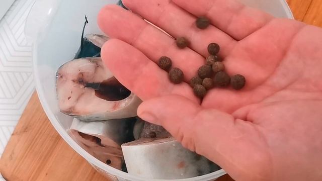 Слабосоленая скумбрия в домашних условиях.