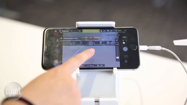 DJI Phantom 4 avoids obstacles while keeping its 4K camera on your subject смотреть онлайн