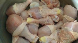 Куриные голени с картошкой и грибами в духовке