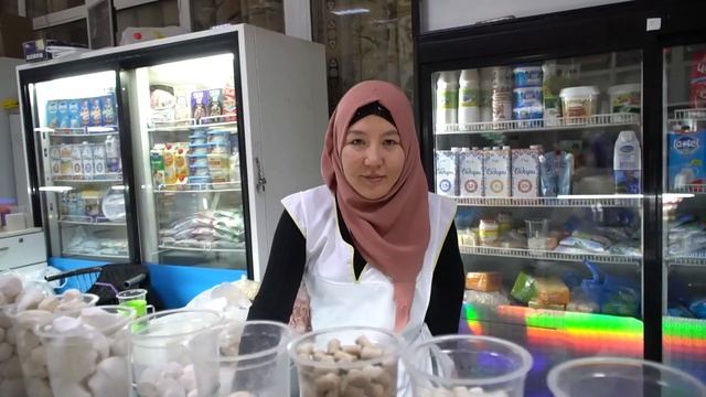 В Нур-Султане женщинам подарят больше тысячи тюльпанов в честь 8 марта смотреть онлайн