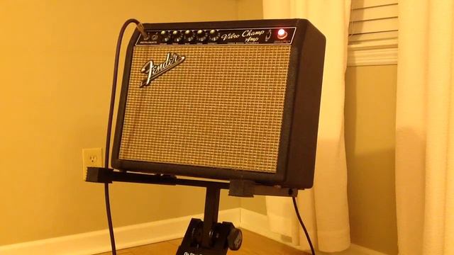 1965 Fender Vibro Champ Amp смотреть онлайн