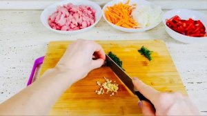 Фунчоза с индейкой и овощами в соевом соусе