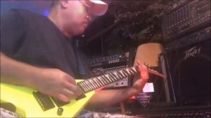 Testing Js1x RR Minion Jackson Guitar