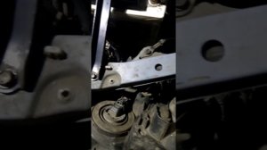 Обзор замены лампочек в повторителях поворота Тойота IPSUM Большой