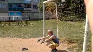 Первый видео урок. Разминка для вратарей.