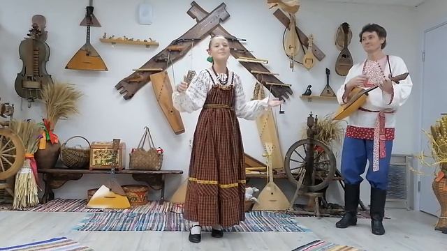 Потапова Мария, солистка детского фольклорного ансамбля "На златом крыльце" смотреть онлайн