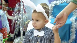 Новогодний утренник в садике. Танец зайчиков и снежинок