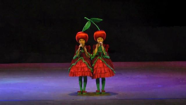 "Апрельский звездопад - 2018". Театр песни "21". "Графини Вишни". смотреть онлайн