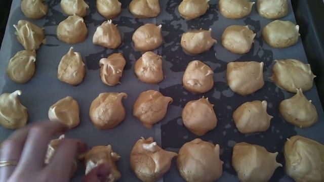 Бисквитный торт с безе