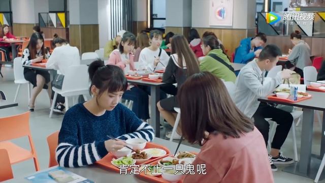 女主深夜偷偷進解剖室解剖，被當女鬼，嚇得眾人人心惶惶，倉皇逃跑 ? 中国电视剧 смотреть онлайн