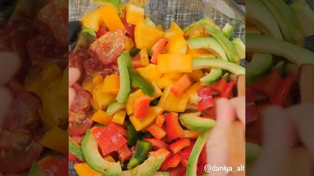 Овощной салат с моцареллой пошаговый видео рецепт| простые рецепты от Дании смотреть онлайн