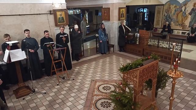 Царские часы и вечерня с литургией св. Василия Великого в храме МинДА (6 января 2023 года) смотреть онлайн