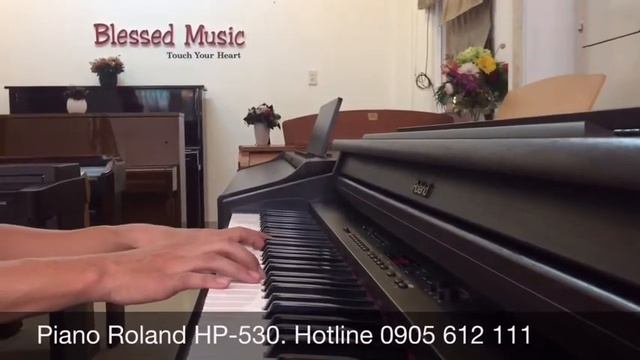 Piano Roland HP-530 смотреть онлайн