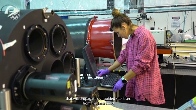 Inside the lab: creating artificial stars with lasers смотреть онлайн