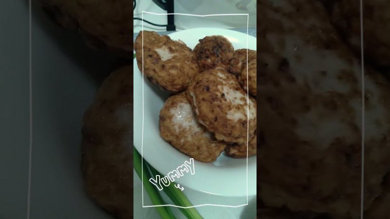 Таких ВКУСНЫХ котлет вы ТОЧНО не елиДРУЗЬЯзабегайте на МУКБАНГ и подписывайтесь✍️