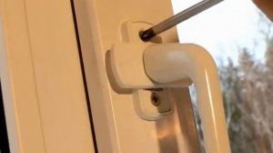 Как заменить ручку на пластиковом окне / ремонт ручки пластикового окна