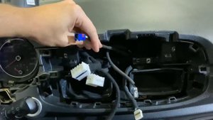 Kia Picanto - демонтаж штатной магнитолы + установка магнитолы Android / dismantling the head unit
