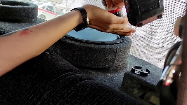 Установка динамиков DL audio Raven 200 в заднюю полку автомобиля ВАЗ 2107 смотреть онлайн