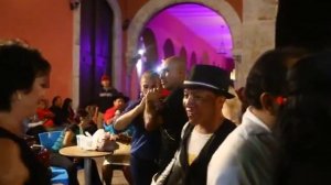 MEXICO: Baile Merida / Dancing in the streets of Merida - Yucatan