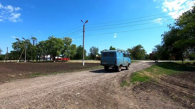 Самый молодой Комбайнер, Сварщик, Тракторист и футболист! смотреть онлайн