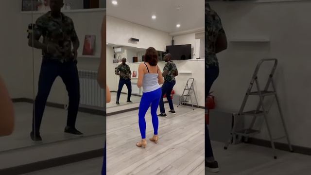 Кизомба от 12.11.21 (1/4) смотреть онлайн