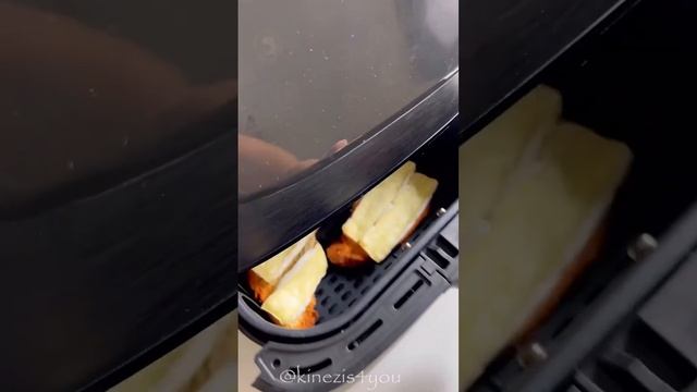 Инжир + Сыр камамбер + Багет