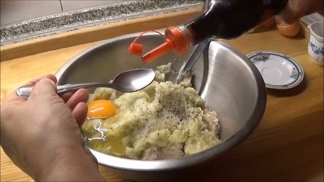 Куриные котлетки с капустой (никто не поймёт),в духовке/. Dietary chicken cutlets