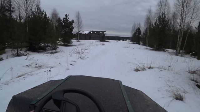 Второй день рыбалки по последнему льду. Весна набирает обороты. Лёд не стабильный. Таёжная река смотреть онлайн