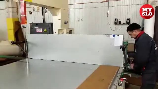 Как все устроено: резка материалов для матраса смотреть онлайн