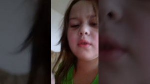 как попыьатся выбратся когда тебя свезали скотчем к стулу