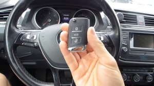 Фольксваген Тигуан  изготовление дубликата чип ключа зажигания в Минске Volkswagen Tiguan remote ke