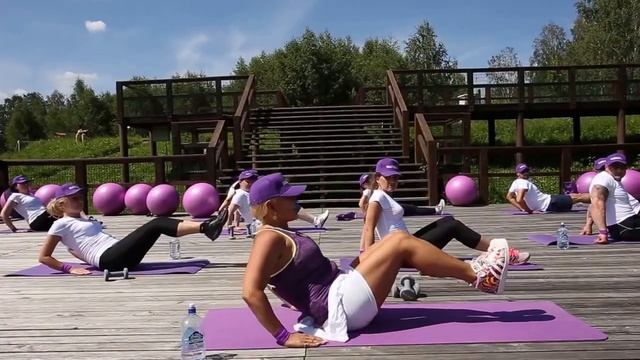 Wellness Прокачка Занятие дня №1 ABS тренировка от Елены Санжаровской смотреть онлайн