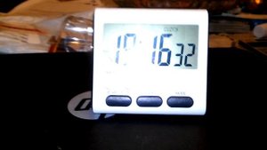 Часы с таймером секундомером и магнитом на кухню