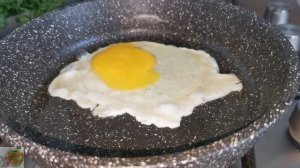 Блины дрожжевые с зелёным луком и яйцом (с припёком) + другие варианты