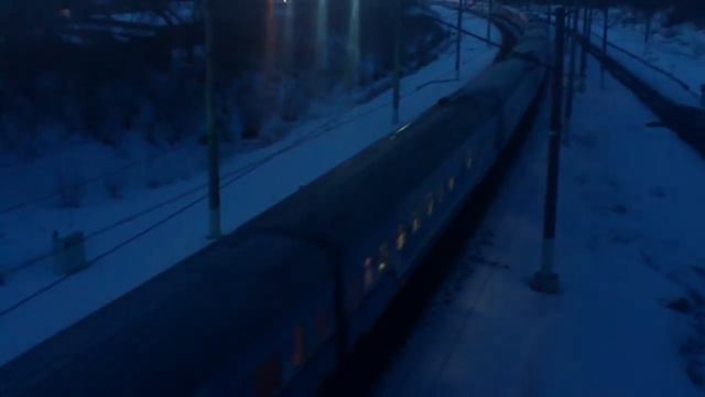 Электровоз ЧС7 прибывает на ст.Орёл смотреть онлайн