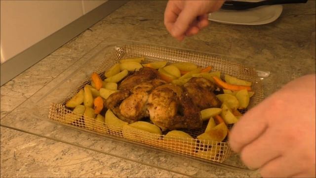 Показываю, как пользоваться сеткой-корзинкой в духовке. Антипригарная.