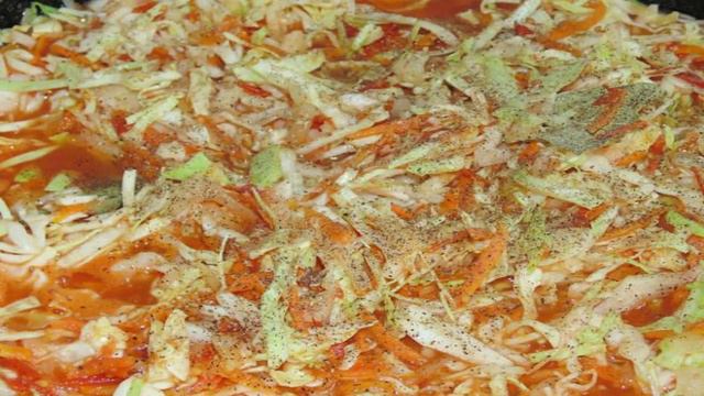 Тушенная молодая капуста с мангольдом и крапивой